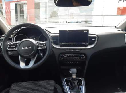 Kia - Cee'd