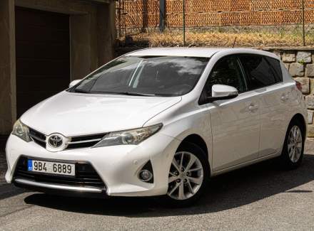 Toyota - Auris