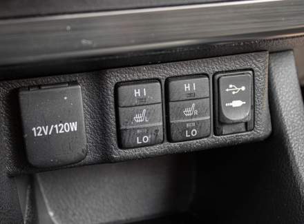 Toyota - Auris