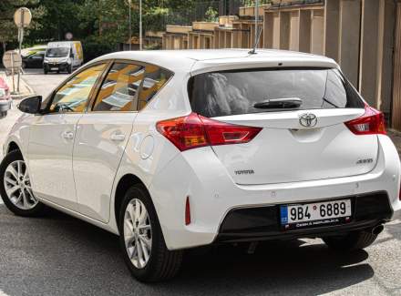 Toyota - Auris