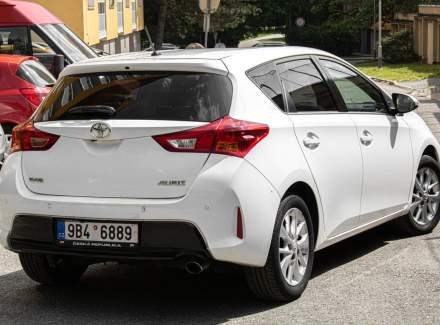 Toyota - Auris