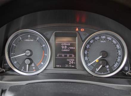Toyota - Auris