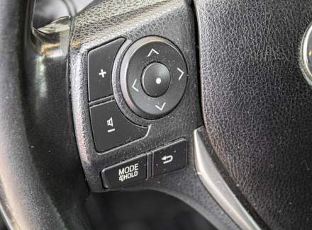 Toyota - Auris