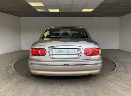 Kia - Opirus