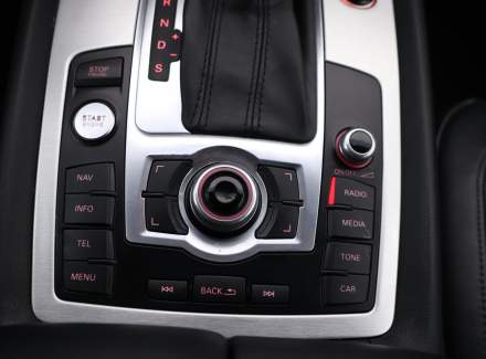 Audi - Q7