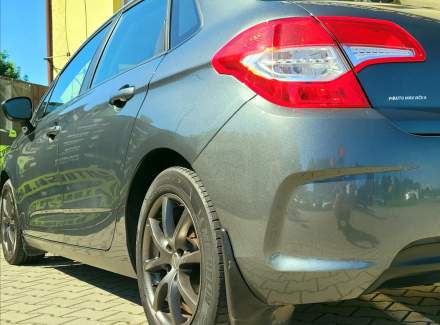 Citroën - C4