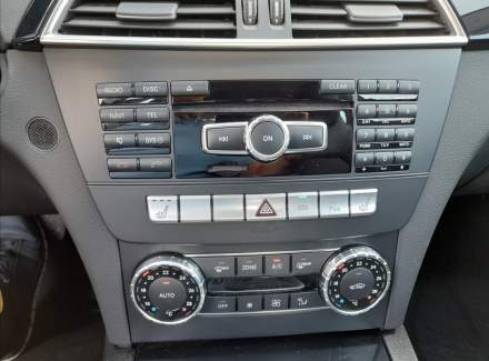 Mercedes-Benz - 250