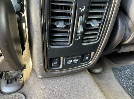 Jeep - Grand Cherokee