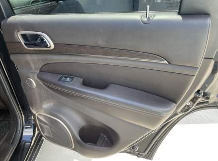 Jeep - Grand Cherokee