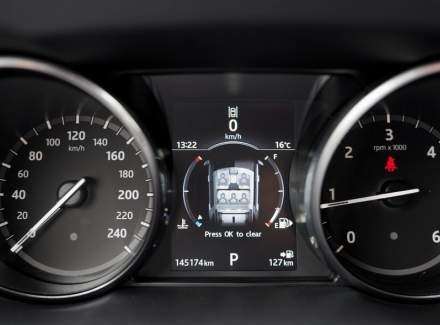 Land Rover - Discovery Sport