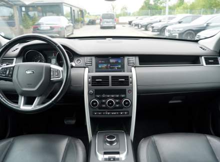 Land Rover - Discovery Sport