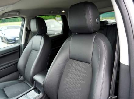 Land Rover - Discovery Sport