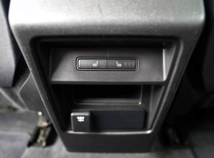 Land Rover - Discovery Sport