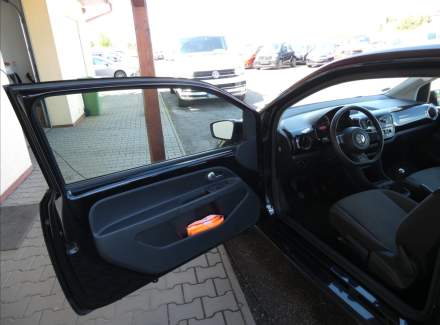 Volkswagen - Up!