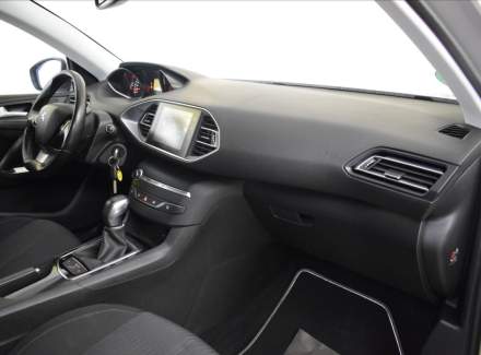 Peugeot - 308