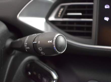 Peugeot - 308