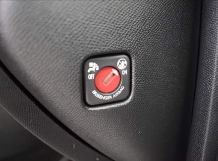 Peugeot - 308