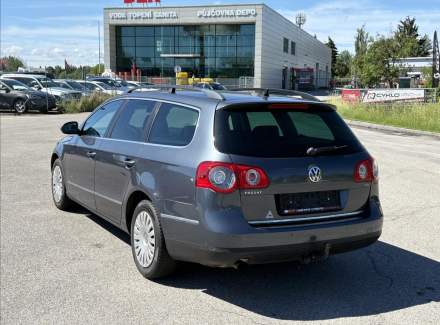 Volkswagen - Passat