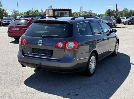Volkswagen - Passat