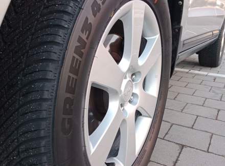 Hyundai - Santa FE