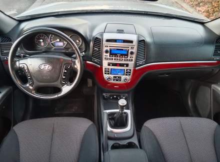 Hyundai - Santa FE