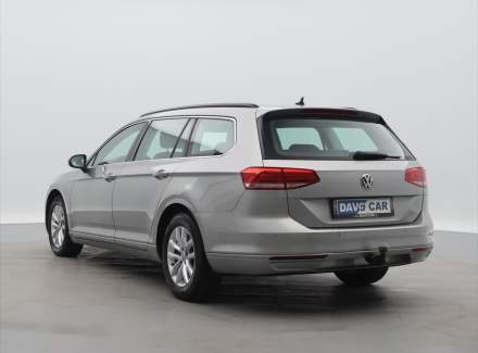 Volkswagen - Passat