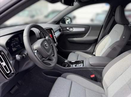 Volvo - XC40