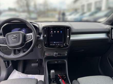 Volvo - XC40