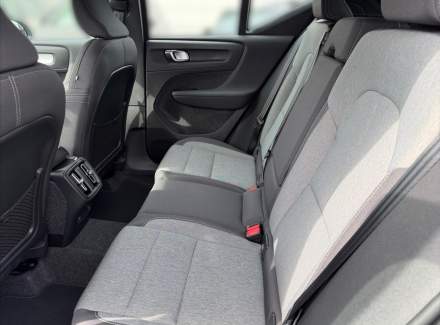 Volvo - XC40
