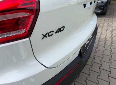 Volvo - XC40