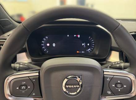 Volvo - XC40