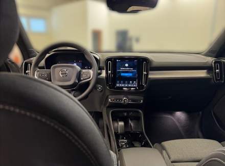 Volvo - XC40