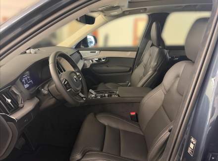 Volvo - XC90