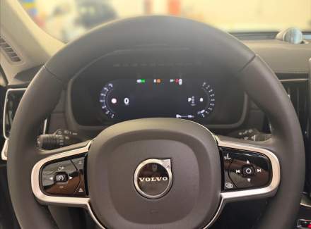 Volvo - XC90