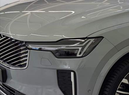 Volvo - XC90