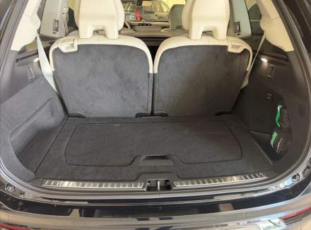 Volvo - XC90