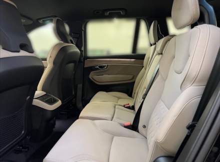 Volvo - XC90