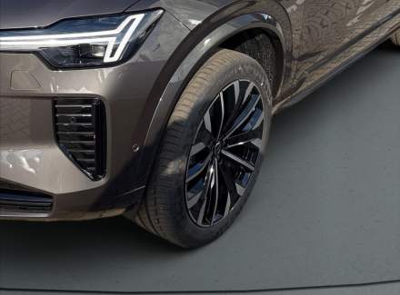 Volvo - XC90