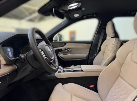 Volvo - XC90