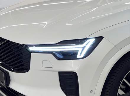 Volvo - XC90