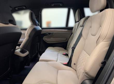 Volvo - XC90