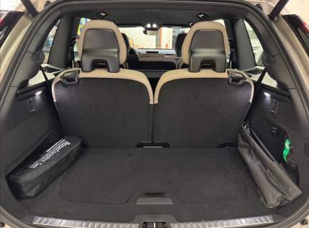 Volvo - XC90
