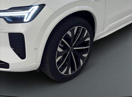 Volvo - XC90