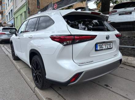 Toyota - Highlander