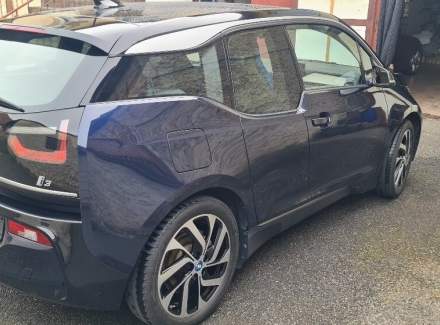 BMW - i3