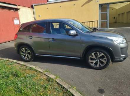 Citroën - C4