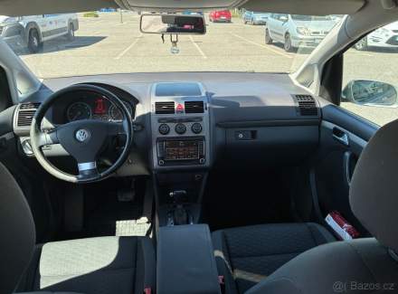 Volkswagen - Touran