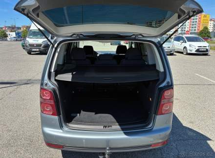 Volkswagen - Touran