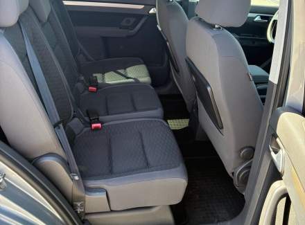 Volkswagen - Touran