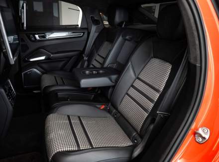 Porsche - Cayenne